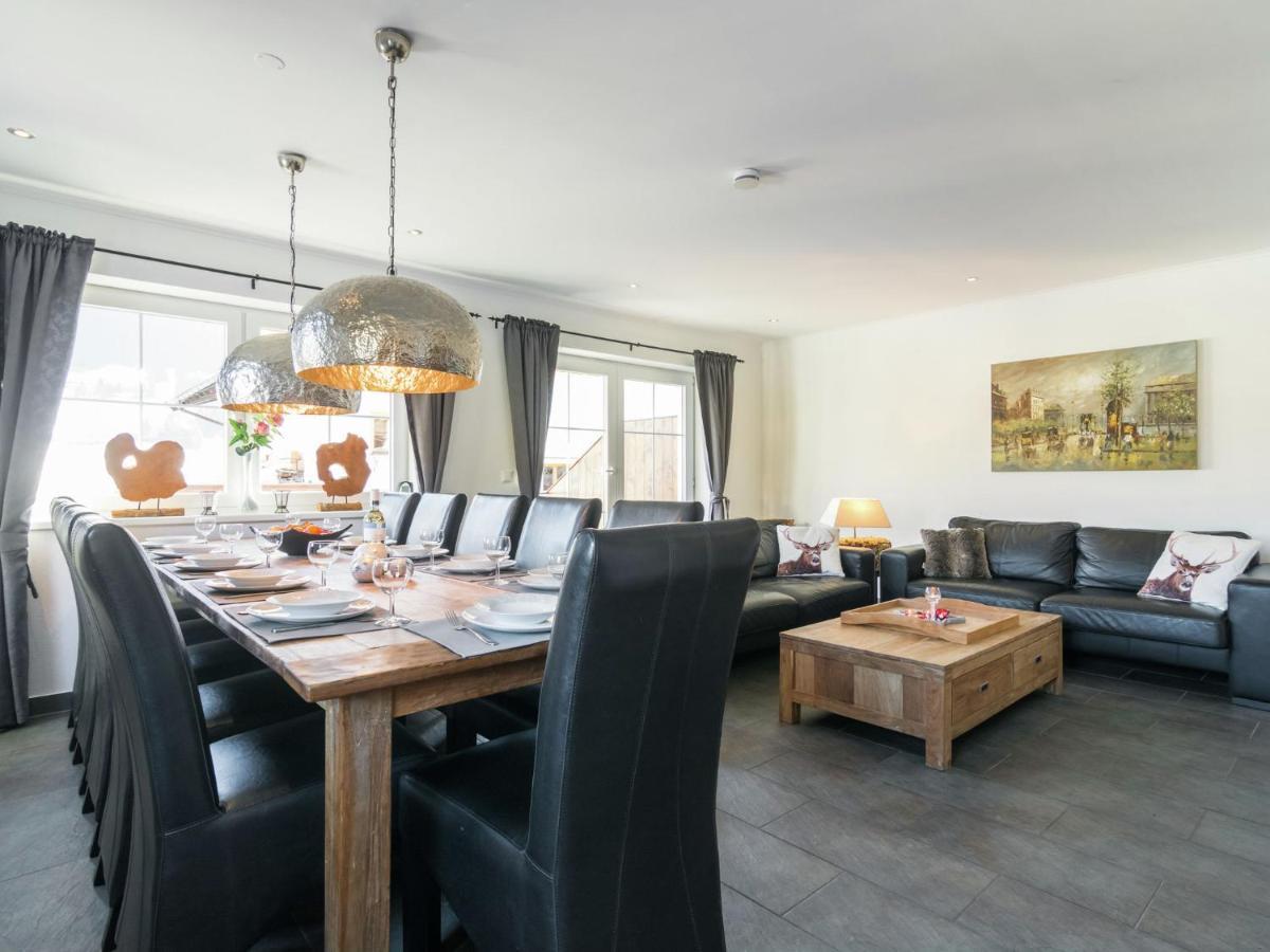 Luxurious Holiday Home With Terrace In Tyrol Бріксен-ім-Тале Екстер'єр фото